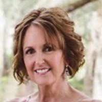 Kim Bowles's Instagram, Twitter & Facebook