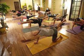 Yoga ist ein sehr altes, ganzheitliches übungssystem aus indien. Yoga For Hip Bursitis Yoga Simpatico