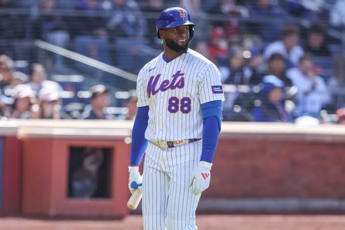 Luis Robert Jr. gets update on his Mets future ahead of Nationals series  finale - Yahoo Sports