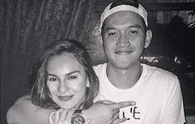 Meskipun saat ini irish bella tengah dikabarkan menjalin asmara dengan giorgino abraham. Mesra Dengan Rezky Aditya Irish Bella Dia Sebenarnya Bukan Tipe Aku