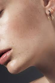 saga twirl orering gull svart maria black