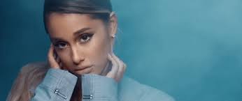 The teen pop idol turned into a modern r&b diva after surviving a series of tragedies in the late 2010s. Ariana Grande Gifs Primo Gif Latest Animated Gifs