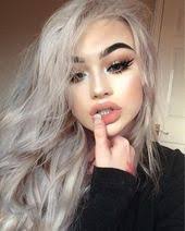 Amber Graybeal's Instagram, Twitter & Facebook