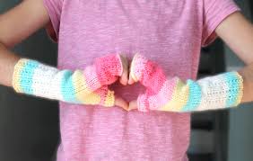 This type of mitten is an easy one to knit. Happy Hands Fingerless Mitts Free Pattern The Craft Patch