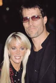 Amazon.com: Posterazzi Poster Print Collection Tony Robbins with His Wife  at The Premiere of Red Dragon 9302002 NYC by Cj Contino. Celebrity (8 x  10): Posters & Prints