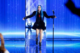 In her long career she has worked with prominent italian songwriters such as pino daniele. Loredana Berte E Il Gesto Choc Durante Il Serale Di Amici 20 Io Non Prendo In Giro Il Mio Pubblico