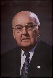 Tom Hunt, Executive in His Family's Oil Business, Dies at 85