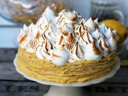 Cette Annee Pour La Chadeleur On A Teste Un Gateau De Crepes Facon Tarte Au Citron Meringuee A Vos Crepieres Tortas