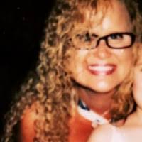 Joanna Vann's Instagram, Twitter & Facebook