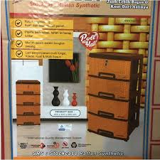 Meskipun harga lemari kayu cukup mahal karena alasan keterbatasan bahan baku, kualitas dari lemari kayu tidak pernah berkurang. Jual Lemari Box Plastik 4 Susun Jumbo Terbaru Lazada Co Id