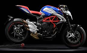 Unique to the motorcycle industry is the double overhead camshaft with four valves per cylinder which are arranged in a radial pattern. Mv Agusta Brutale 800 Rr America Autogazette De