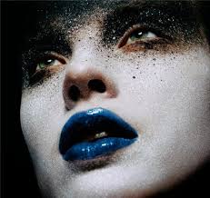 An Elephant a Day: Elephant No. 331: Lipstick Art