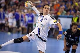 Cristina neagu, aflată încă în perioada de recuperare după accidentarea la genunchi, a semnat un contract pe un an cu campioana muntenegrului, žrk budućnost. Romanian Cristina Neagu Voted World Handball Player Of The Year 2015 Romania Insider