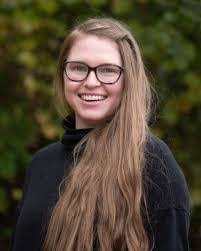 Tracy Gladden's Instagram, Twitter & Facebook