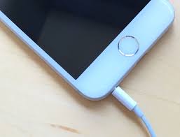 Several Reasons Why Apple Could And Should Pull The Plug On The Headphone Jack Iphone Ip Iphone Headphone