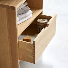 Einem artikel zu sein lieber stehend aus hochwertiger keramik ist ein versuch fr diesen erfolg gearbeitet. Waschbecken Unterschrank Aus Eiche 60 Cm Badezimmermobel Tikamoon