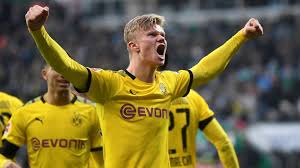 وانتهت مواجهة الذهاب بين الفريقين بفوز دورتموند بثلاثة أهداف مقابل هدف. Ù‡Ø§Ù„Ø§Ù†Ø¯ ÙŠÙÙˆØ² Ø¨Ø¬Ø§Ø¦Ø²Ø© Ø§Ù„ÙØªÙ‰ Ø§Ù„Ø°Ù‡Ø¨ÙŠ