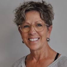 Kelly Ford-Dulson, Glass Artist, Designer, Artisan