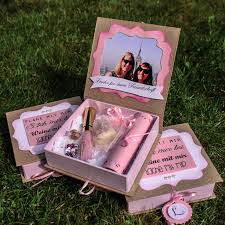Geschenk Fur Die Brautjungfern Und Trauzeugin Present For Bridemaids Hochzeit Trauzeugin Geschenk Hochzeit Trauzeugin Geschenk Trauzeugin Fragen Geschenk