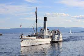Skibladner is a sidewheel design, and her maiden voyage was on 2 august 1856, making her the world's oldest paddle steamer still in timetabled service. File Skibladner Ankommer Hamar Jpg Wikimedia Commons