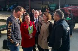 L'union des médecins libéraux des pays de la loire représente les 5800 médecins libéraux de la région, exerçant en ville ou en établissements de santé. Les Cuma Recoivent La Region En Anjou Anjou Agricole