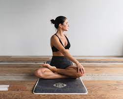 Maybe you would like to learn more about one of these? Yoga Gegen Ruckenschmerzen 4 Hilfreiche Ubungen Berlinerin