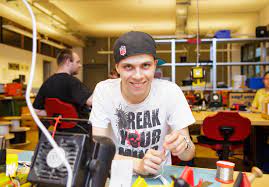 Das unternehmen kaspar hauser stiftung, ist ein hersteller/ fabrikant, das 1995 , gegründet wurde und in der branche muscheln, krustentiere tätig ist. Werkstatten Kaspar Hauser Stiftung