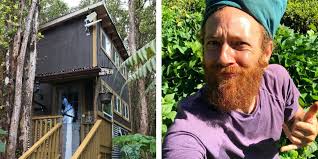 Man left California to build his own home, live off the grid in Hawaii