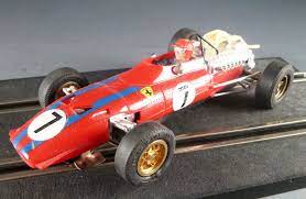 It is the last car in this series ever built, with its striking blue colour and white racing livery. Carrera Universal 40405 Red With Blue Stripes F1 Ferrari Spaghetti N 71