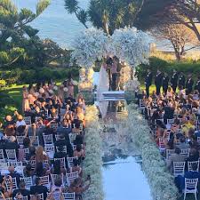 Callie rivers, seth curry and their daughter. Weddings Onpoint On Instagram Nba Royalty Seth Curry Sdotcurry And Callie Rivers Callierivers Recently Tied The Knot In A Gorgeous Ceremony In Malibu Deko