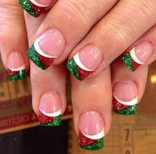 So, the christmas table is set, even the christmas tree is gleaming with pride and joy. Easy And Simple Christmas Nail Art Design Ideas For Short Nails