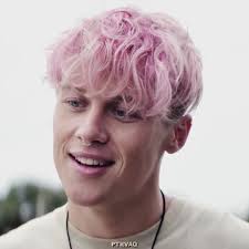 his favorite flavor 🤪 ac @☆ cc @melanie 𖤐 spc mine dt @clare #baxterradic  #survivingsummer #joshmacqueen #survivingsummernetflix #baxterradicedit  #survivingsummeredits #joshmacqueenedit ...