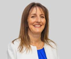 Caroline Brill's Instagram, Twitter & Facebook