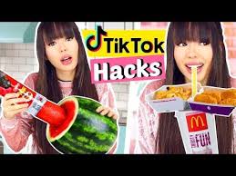 Wir Testen Virale Tiktok Life Hacks Schock Viktoriasarina Youtube Life Hacks Victoria Und Sarina Hacks