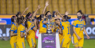 Tigres femenil es bicampeón de liga las regiomontanas le pasan por encima al guadalajara en el volcán universitario para darle a tigres la corona de la liga bbva mx femenil. Liga Mx Femenil Tigres Femenil Gano El Guardianes 2020 Y Los Clubes Felicitaron A Las Nuevas Campeonas