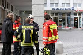 Die beiden täter entkamen unerkannt. Lorrach Verdachtiges Paket Entpuppt Sich Als Ungefahrlich Lorrach Verlagshaus Jaumann