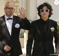 In couple since 2008, the couple had separated briefly after the birth of his daughter before finally getting. Pascal Obispo Son Fils Sean Est Amoureux D Une Jolie Fille De Purepeople