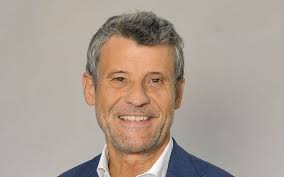 Branchenpersönlichkeiten diskutieren