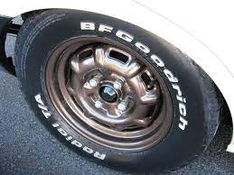 ヨタハチの草ヒロ トヨタ スポーツ800 ヨタハチ の 草むらのヒーロー動画です ボディコンディションをみると 一度全塗装 レストア されているの ように見えます 今回の中古車は中古車gooで発見した シャコタン仕上げしたadバンを紹介です ホイール 塗装