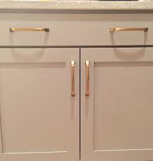 Champagne Bronze Hardware Dove Gray Island Wellborn Cabinets Bronze Kitchen Decor Bronze Kitchen Hardware Kitchen Cabinet Plans