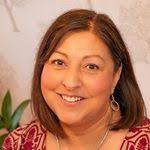 Linda Oram's Instagram, Twitter & Facebook