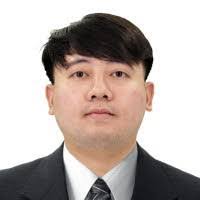 Christopher Tiu's Instagram, Twitter & Facebook