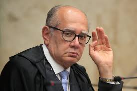 Gilmar Mendes suspende julgamento sobre igualdade de aposentadoria de  policiais