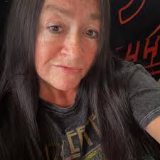 What are people's experiences with Walmart and Kroger grocery pickup?