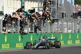 Schumacher's quickest lap was a 1:21.899 min on the soft tyres. Formule 1 Lewis Hamilton Remporte Le Gp De Hongrie Actu
