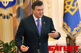 Вышива́нка — название традиционной украинской и белорусской национальной одежды с вышивкой. Vnuki Yanukovicha Obzavelis Vyshivankami