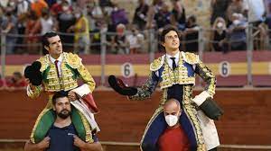 Puerta grande de Emilio de Justo y Roca Rey en Almería - Burladero TV