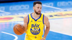 Curry continued his torrid pace offensively for the warriors who have now won three straight games. Steph Curry Scores 25 Points In Third Quarter As Warriors Beat Thunder