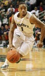 Blazers Battle to Win Over Owls, 74-68