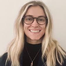 Lisa Pringle's Instagram, Twitter & Facebook